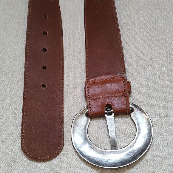 Brown Leather Wide Belt with Ornate Silver Buckle & Silver Elephant Studs Size S - Picture 6 of 10